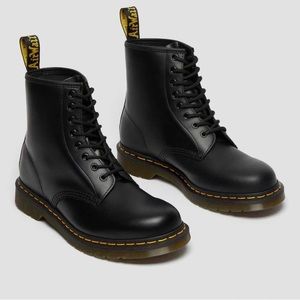 Dr. Martens 1460 lace up boots